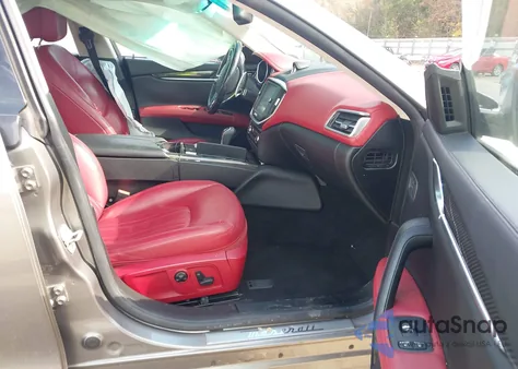 2015 Maserati Ghibli z USA, uszkodzony, nr VIN ZAM57XSA8F1137251